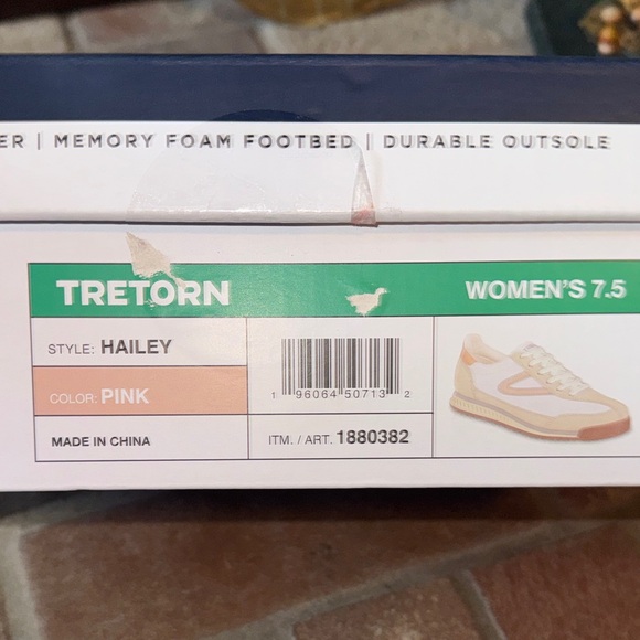 Tretorn size 7.5 NEW NIB Women's Sneakers shoes in Cream and Pink - Picture 7 of 7
